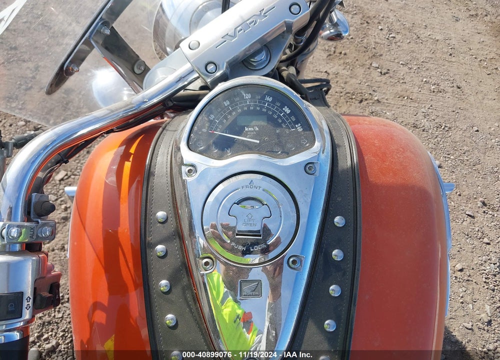 2002 HONDA VTX1800 S VIN: 1HFSC49542A000155