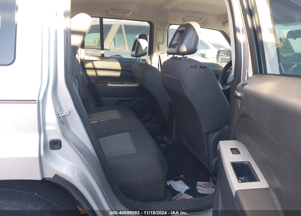 2008 JEEP PATRIOT SPORT VIN: 1J8FT28W38D731783