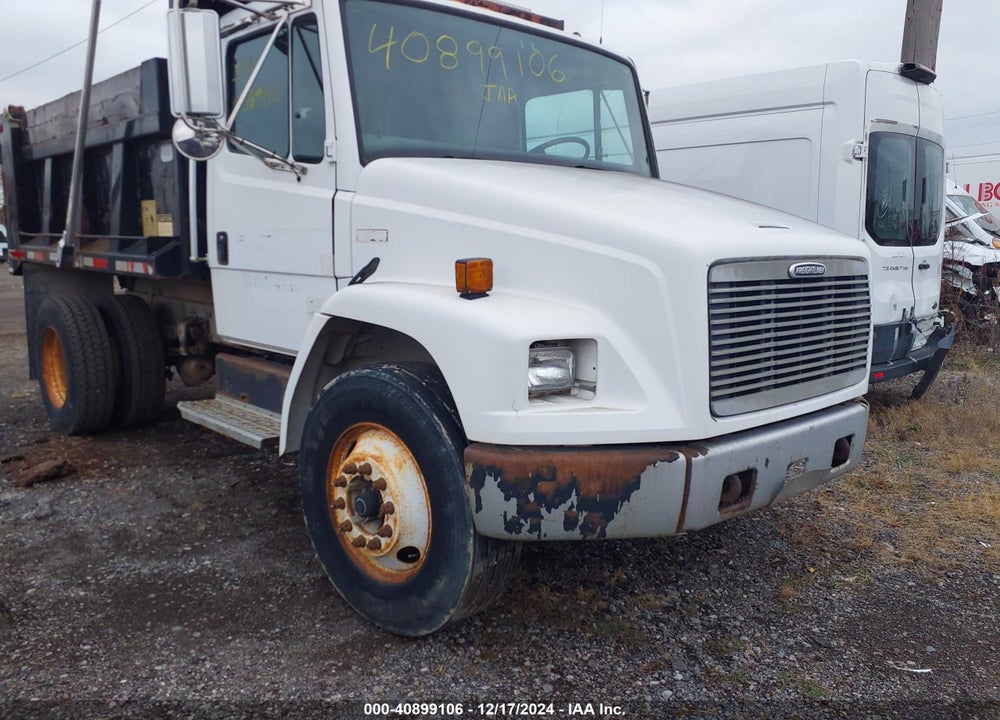 2000 FREIGHTLINER MEDIUM CONVENTIONAL FL70 VIN: 1FV6HFBA5YHF06830