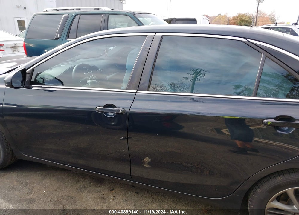 2017 TOYOTA CAMRY SE VIN: 4T1BF1FK7HU741784