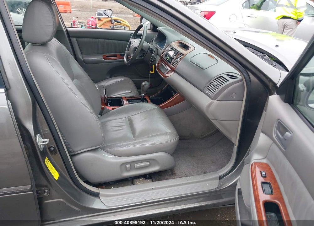 2003 TOYOTA CAMRY XLE VIN: 4T1BE30K73U736990