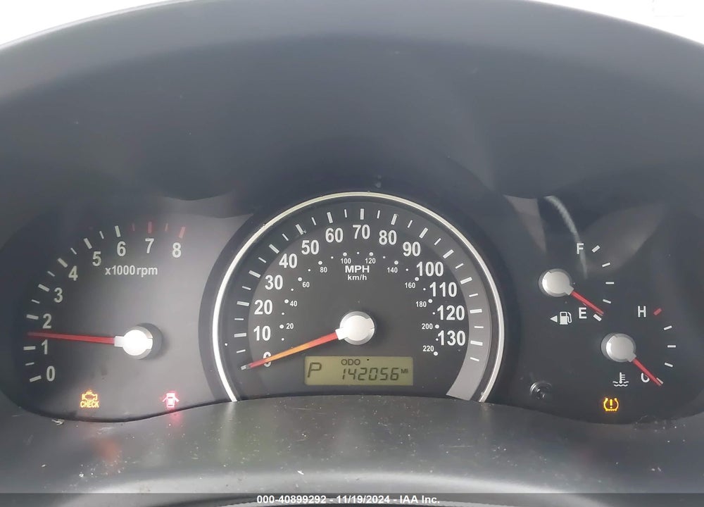 2010 KIA SEDONA LX VIN: KNDMG4C35A6359112