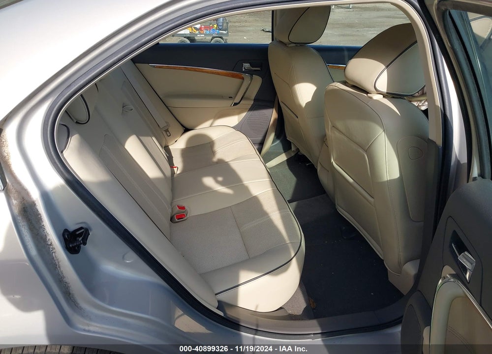 2010 LINCOLN MKZ VIN: 3LNHL2GC5AR638313