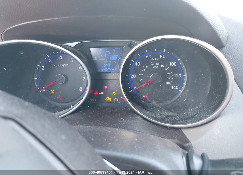 2011 HYUNDAI TUCSON GLS VIN: KM8JUCACXBU242210