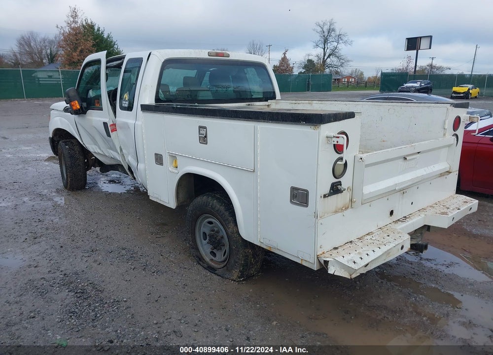 2011 FORD F-250 XL VIN: 1FT7X2B67BEC58402