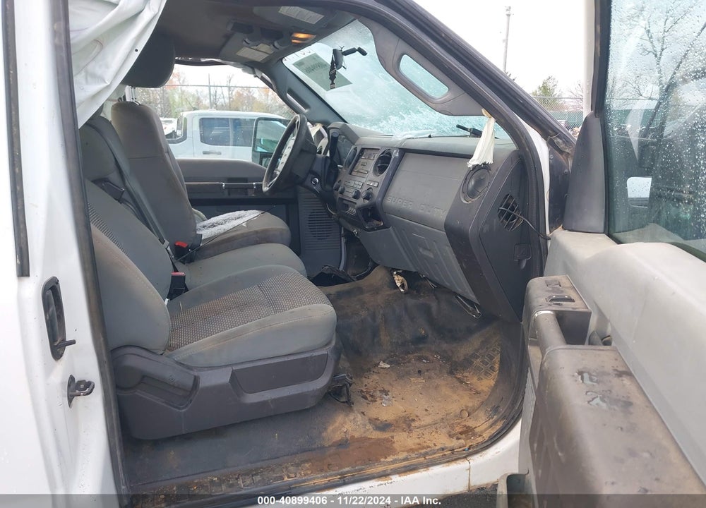 2011 FORD F-250 XL VIN: 1FT7X2B67BEC58402