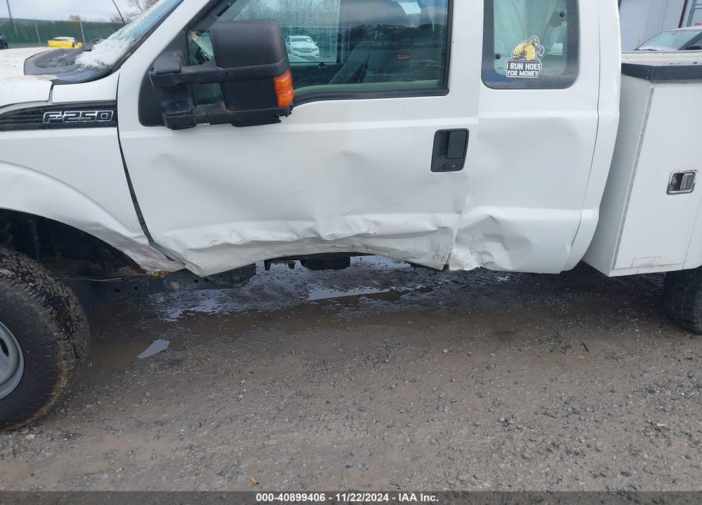 2011 FORD F-250 XL VIN: 1FT7X2B67BEC58402