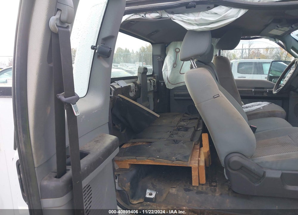2011 FORD F-250 XL VIN: 1FT7X2B67BEC58402