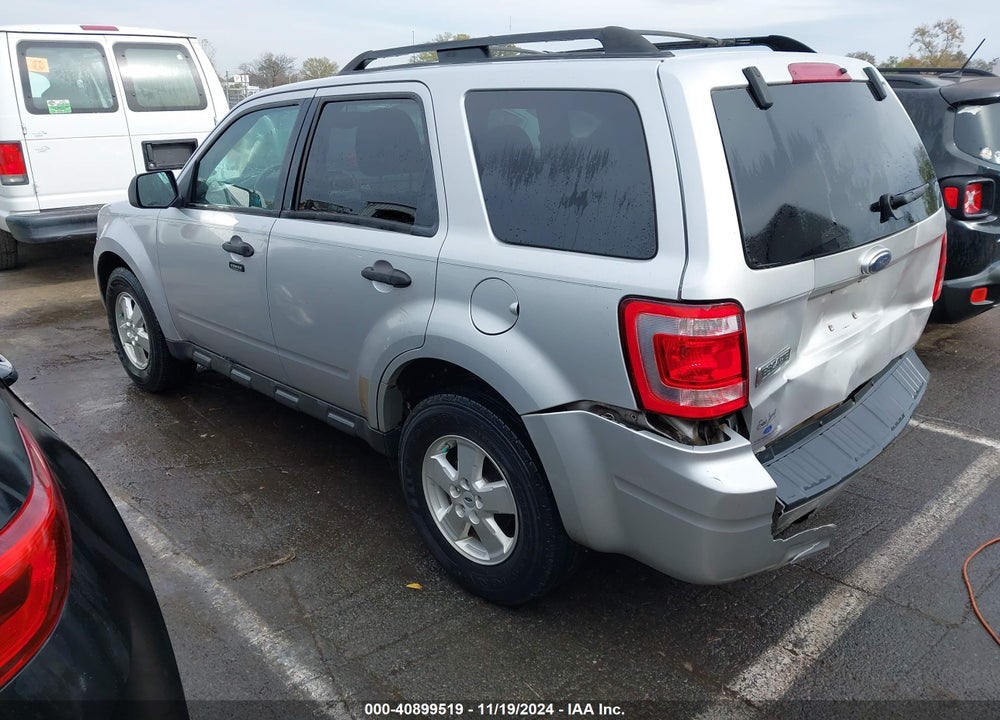 2009 FORD ESCAPE XLT VIN: 1FMCU03739KD00722