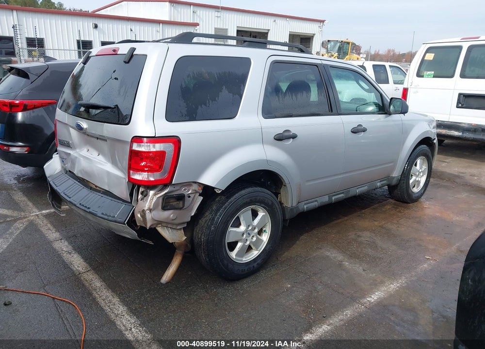 2009 FORD ESCAPE XLT VIN: 1FMCU03739KD00722