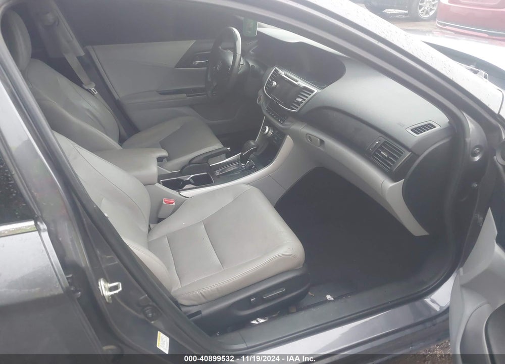 2013 HONDA ACCORD EX-L V-6 VIN: 1HGCR3F8XDA006195