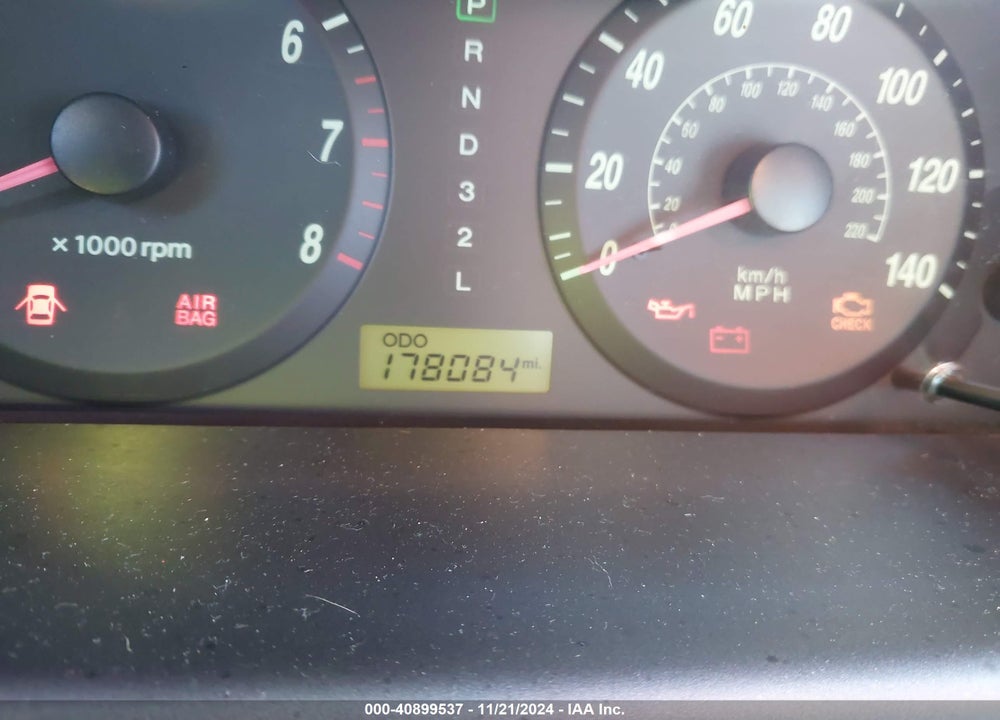 2005 HYUNDAI ELANTRA GLS/GT VIN: KMHDN46D35U139880