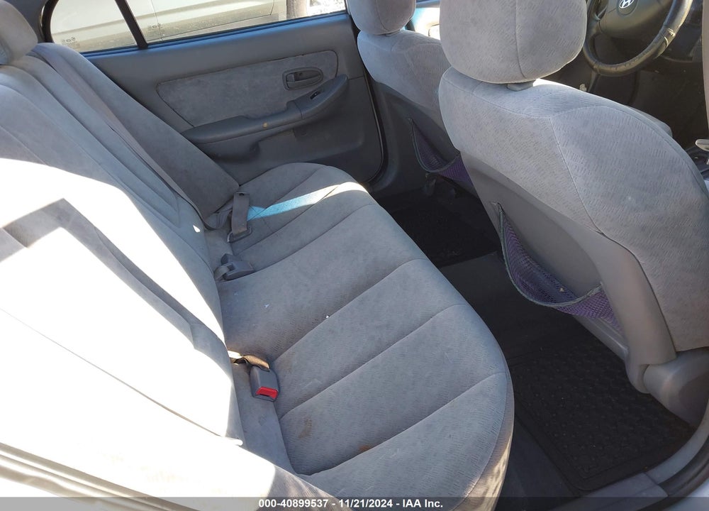 2005 HYUNDAI ELANTRA GLS/GT VIN: KMHDN46D35U139880