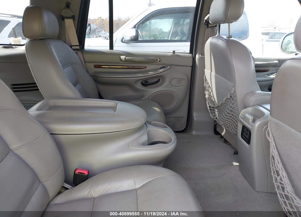 1998 LINCOLN NAVIGATOR VIN: 5LMPU28L4WLJ21403