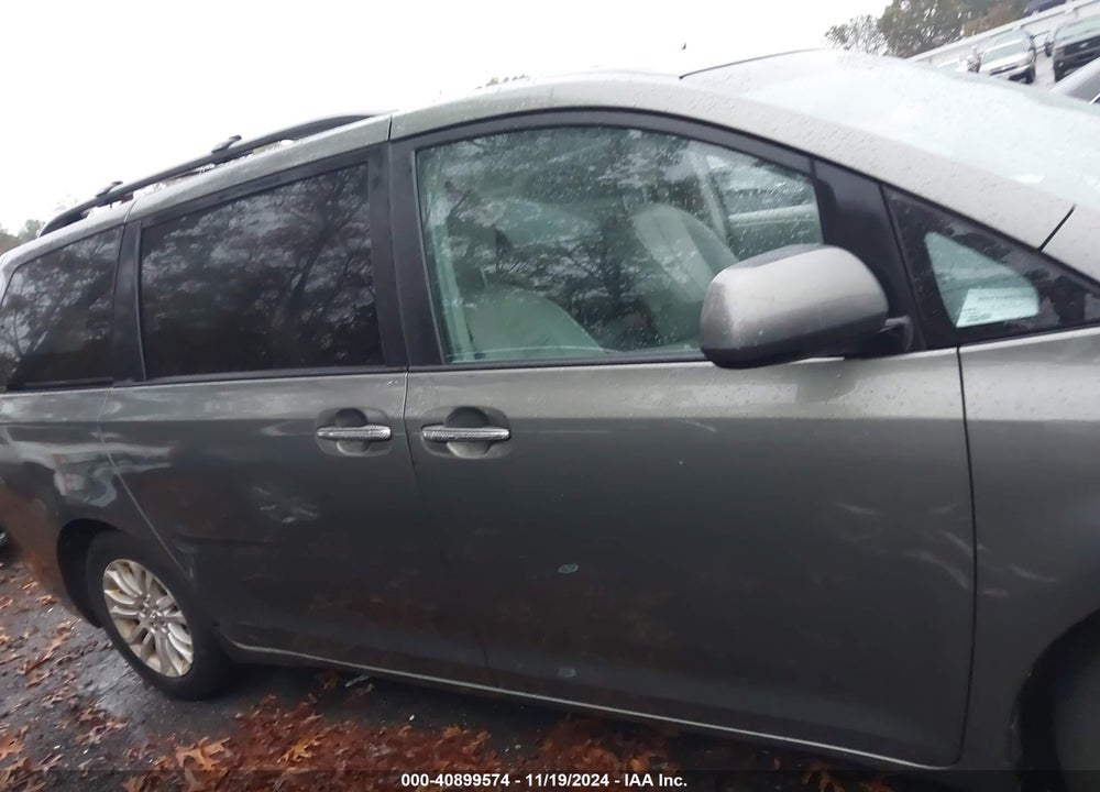 2011 TOYOTA SIENNA XLE LIMITED VIN: 5TDYK3DC3BS011674