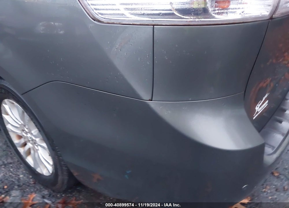 2011 TOYOTA SIENNA XLE LIMITED VIN: 5TDYK3DC3BS011674