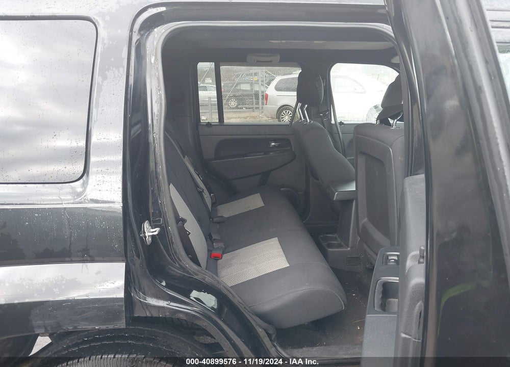2010 JEEP LIBERTY SPORT VIN: 1J4PN2GK4AW136417