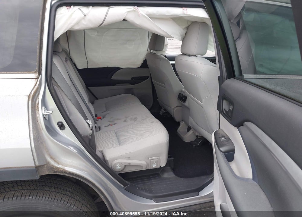 2015 TOYOTA HIGHLANDER LE VIN: 5TDZARFH9FS016371