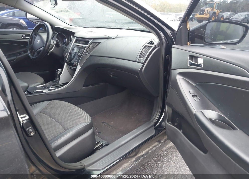 2011 HYUNDAI SONATA SE VIN: 5NPEC4AC1BH163419