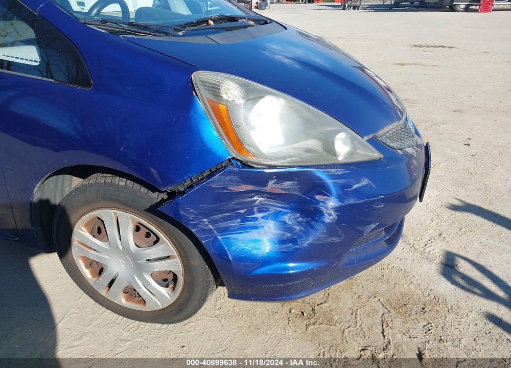 2010 HONDA FIT VIN: JHMGE8H20AS017907