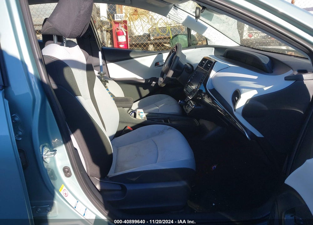 2022 TOYOTA PRIUS LE AWD-E VIN: JTDL9MFU7N3039369
