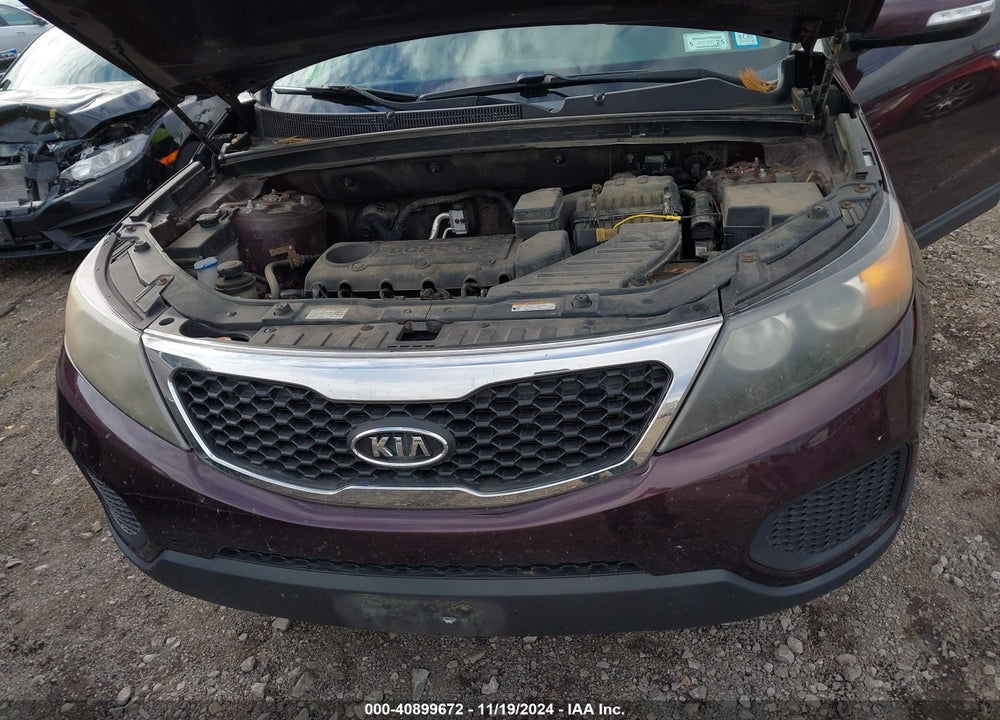 2012 KIA SORENTO LX VIN: 5XYKT3A11CG202580