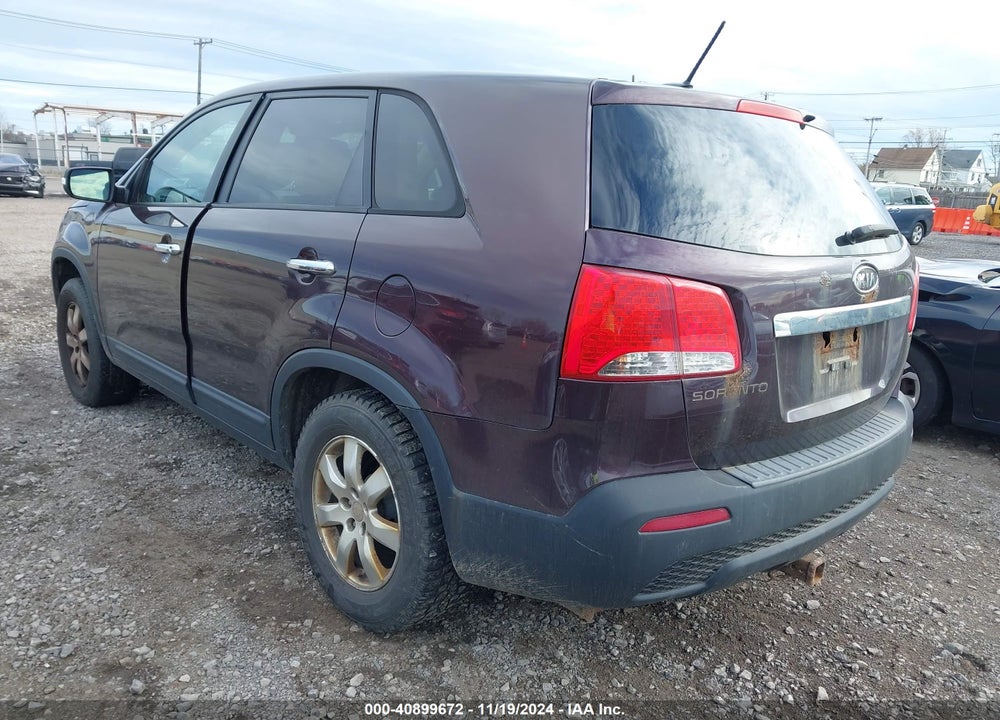 2012 KIA SORENTO LX VIN: 5XYKT3A11CG202580