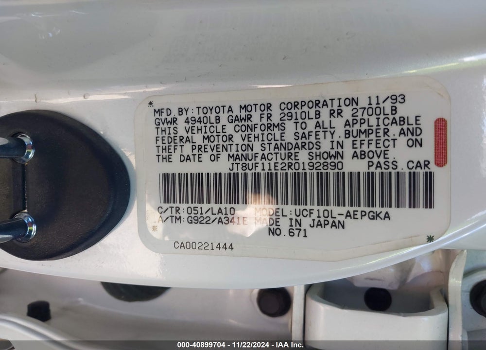 1994 LEXUS LS 400 VIN: JT8UF11E2R0192890