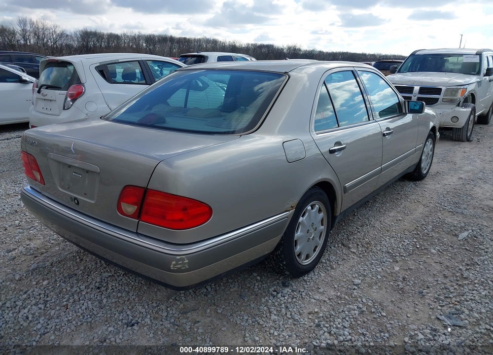1997 MERCEDES-BENZ E 320 VIN: WDBJF55F1VA389650