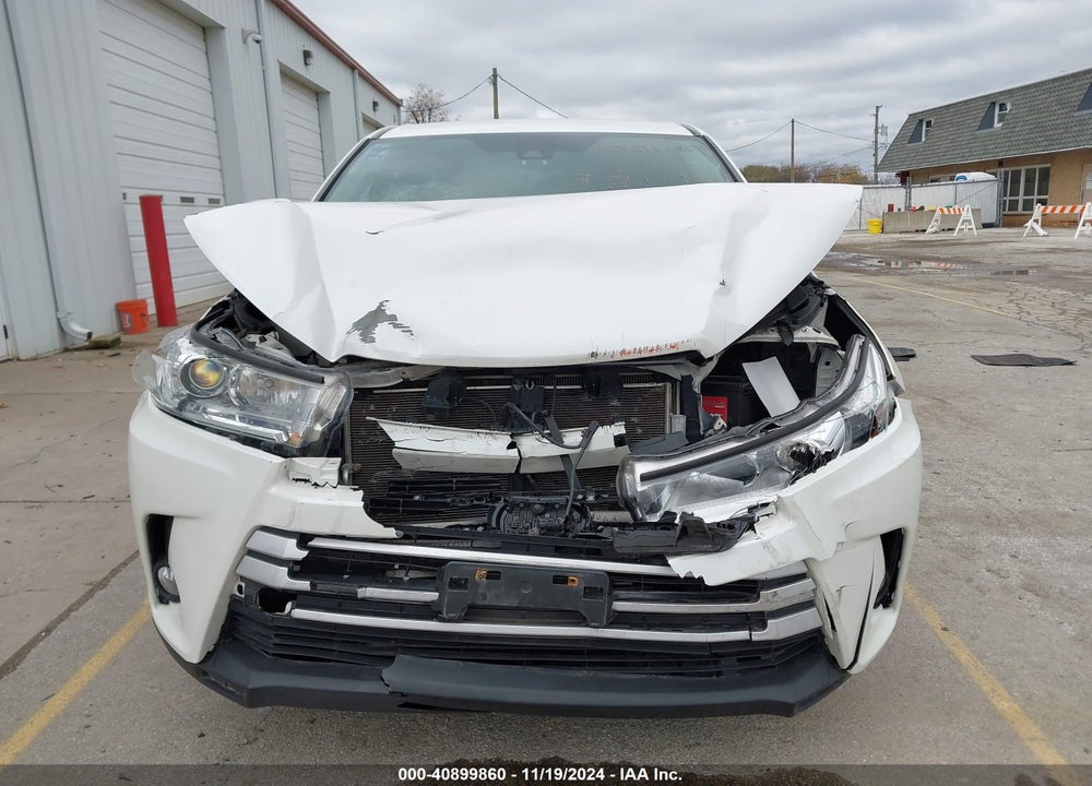 2019 TOYOTA HIGHLANDER LE PLUS VIN: 5TDBZRFH9KS932424