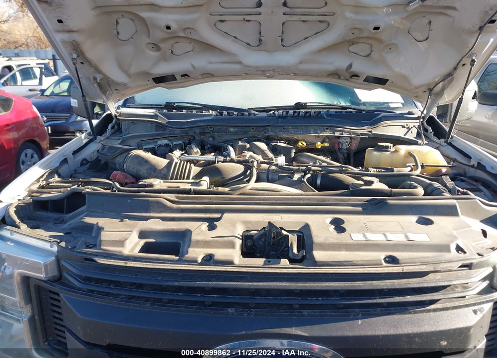 2019 FORD F-350 CHASSIS XL VIN: 1FD7X3ET4KED15710