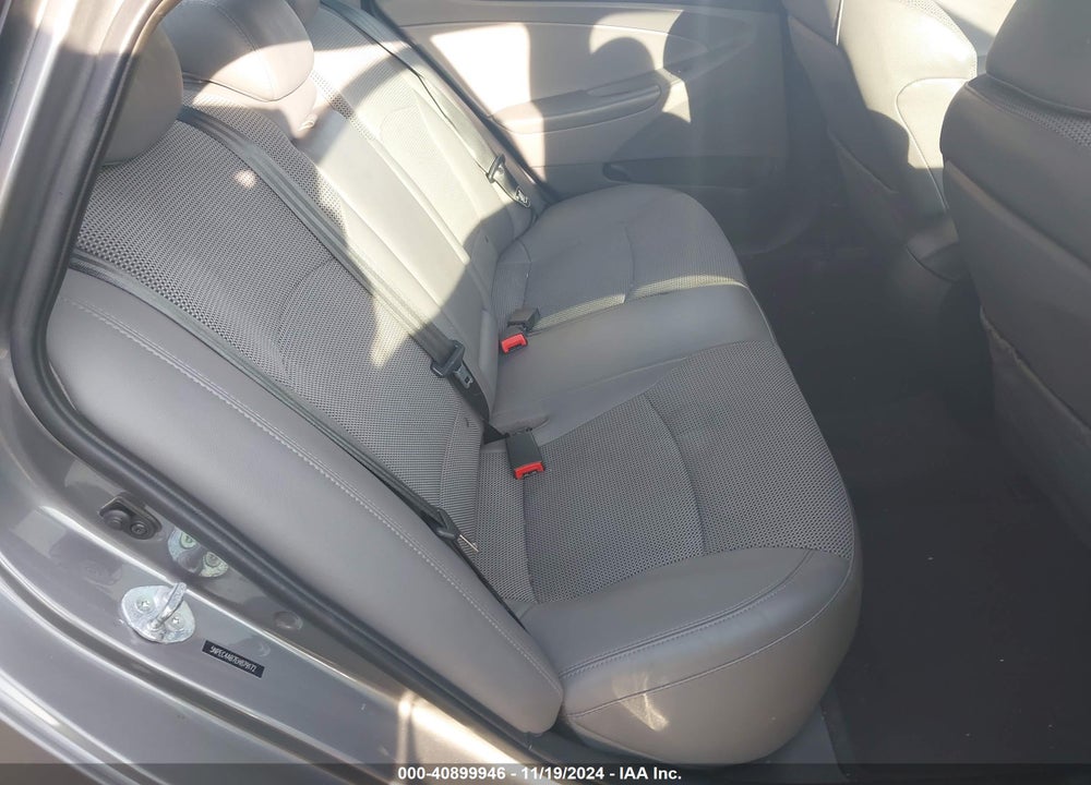 2014 HYUNDAI SONATA VIN: 5NPEC4AB7EH879172