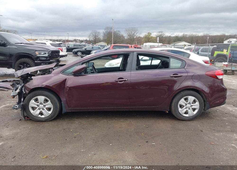 2017 KIA FORTE LX VIN: 3KPFK4A71HE140570