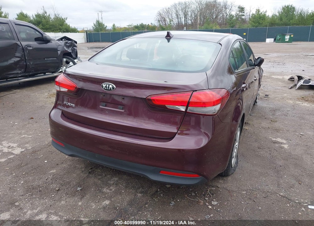 2017 KIA FORTE LX VIN: 3KPFK4A71HE140570