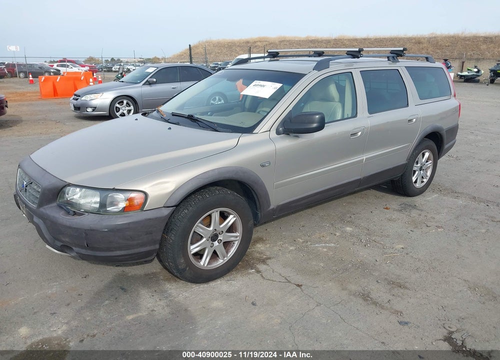 2004 VOLVO XC70 2.5T VIN: YV1SZ59H641135689