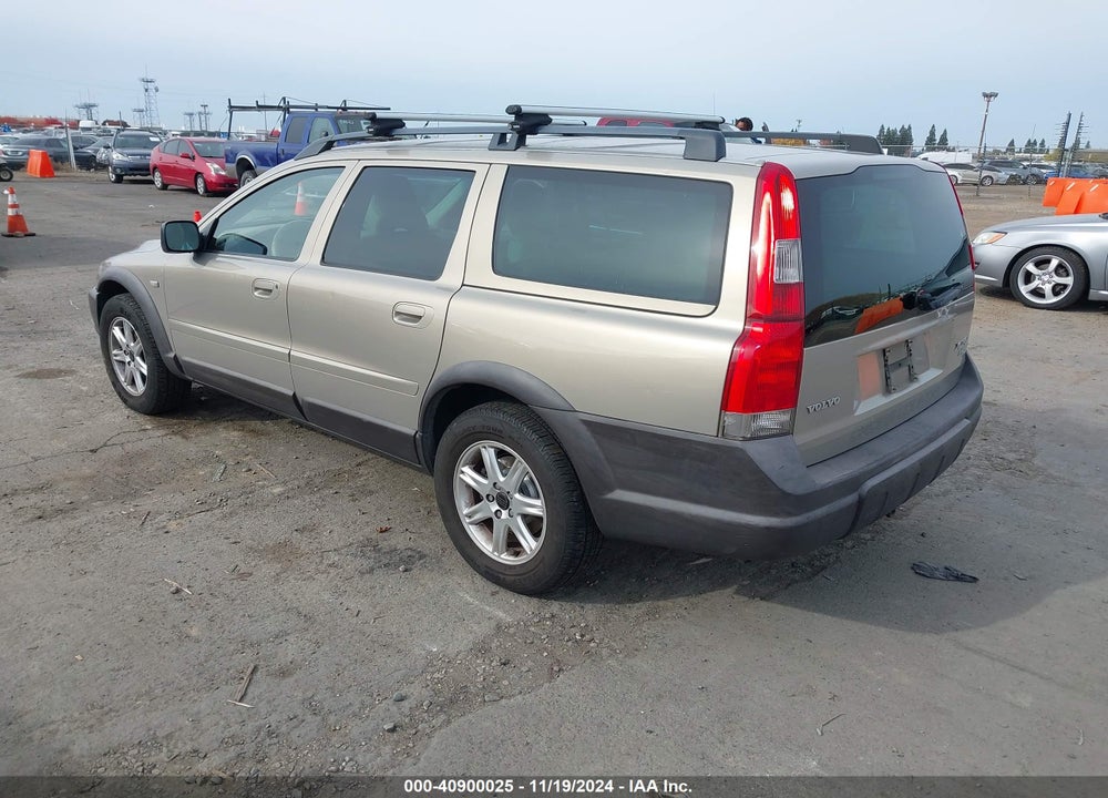 2004 VOLVO XC70 2.5T VIN: YV1SZ59H641135689