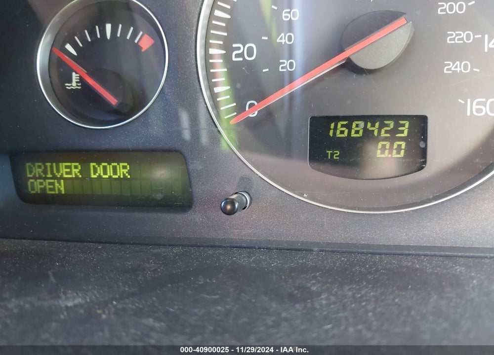 2004 VOLVO XC70 2.5T VIN: YV1SZ59H641135689