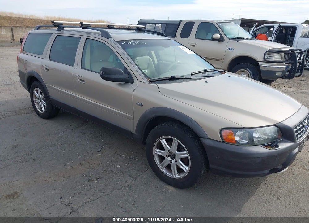 2004 VOLVO XC70 2.5T VIN: YV1SZ59H641135689