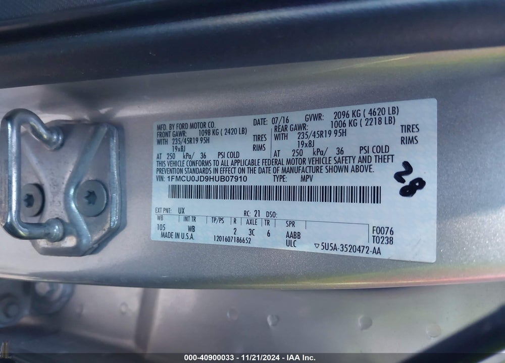 2017 FORD ESCAPE TITANIUM VIN: 1FMCU0JD9HUB07910
