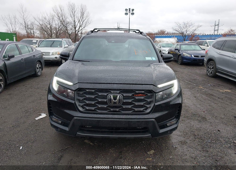 2024 HONDA PASSPORT AWD TRAILSPORT VIN: 5FNYF8H6XRB007934