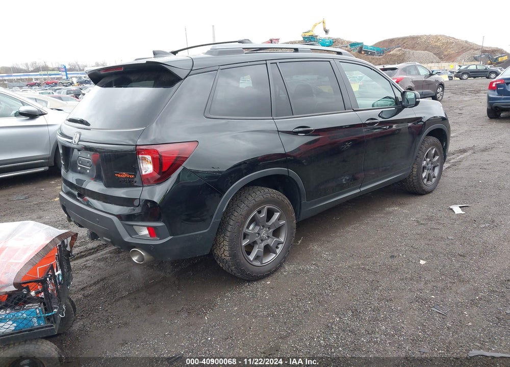2024 HONDA PASSPORT AWD TRAILSPORT VIN: 5FNYF8H6XRB007934
