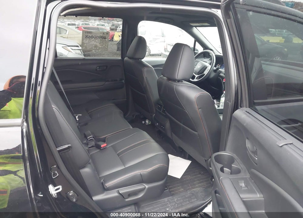 2024 HONDA PASSPORT AWD TRAILSPORT VIN: 5FNYF8H6XRB007934
