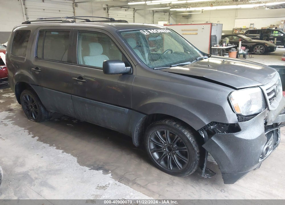 2014 HONDA PILOT LX VIN: 5FNYF4H21EB026002