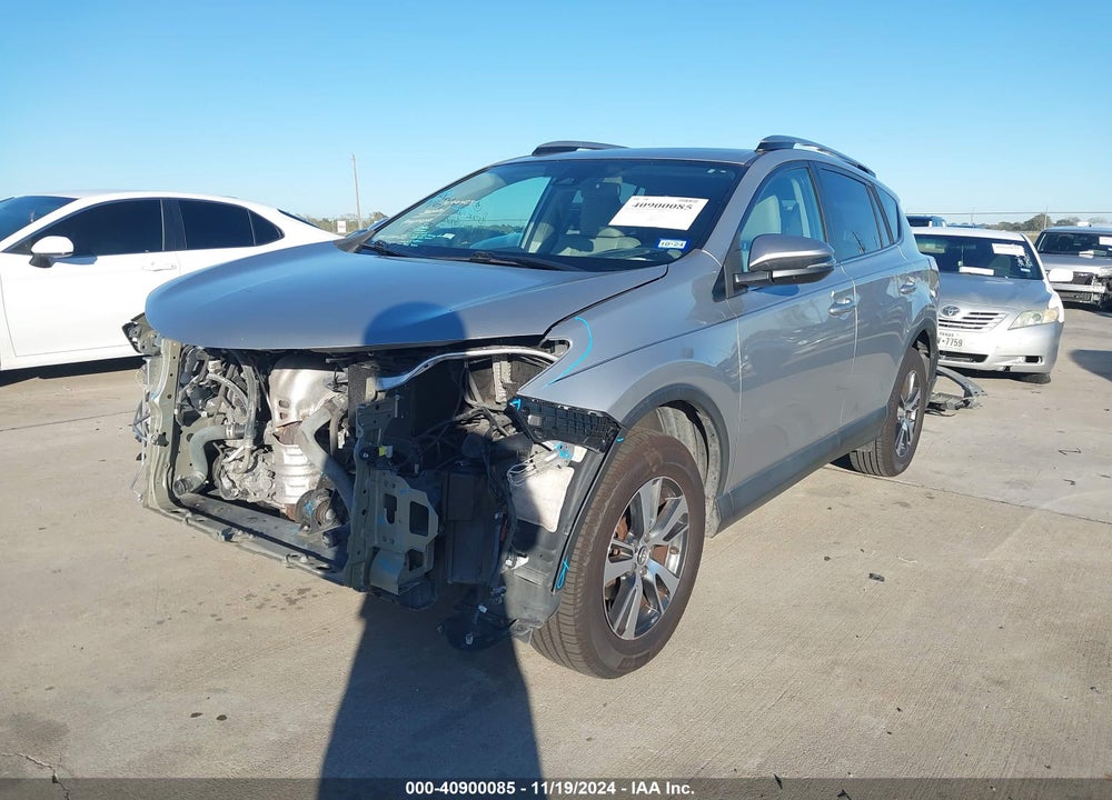 2018 TOYOTA RAV4 ADVENTURE/XLE VIN: 2T3WFREV1JW425497