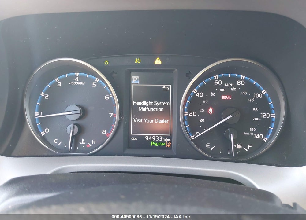 2018 TOYOTA RAV4 ADVENTURE/XLE VIN: 2T3WFREV1JW425497