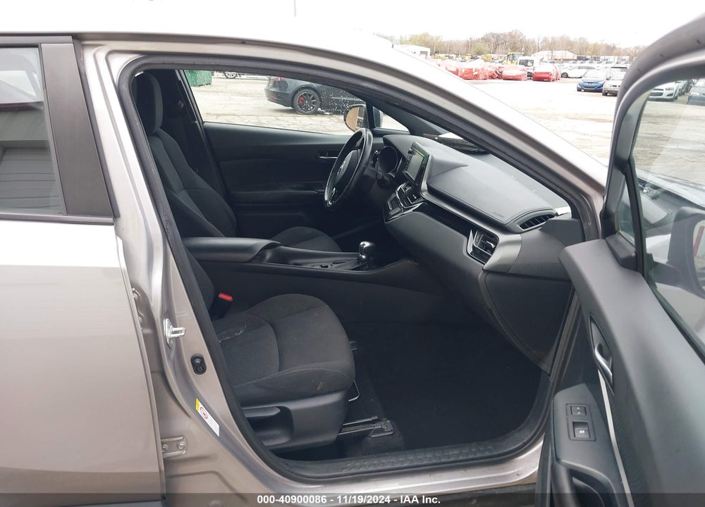 2018 TOYOTA C-HR XLE PREMIUM VIN: NMTKHMBX5JR013133