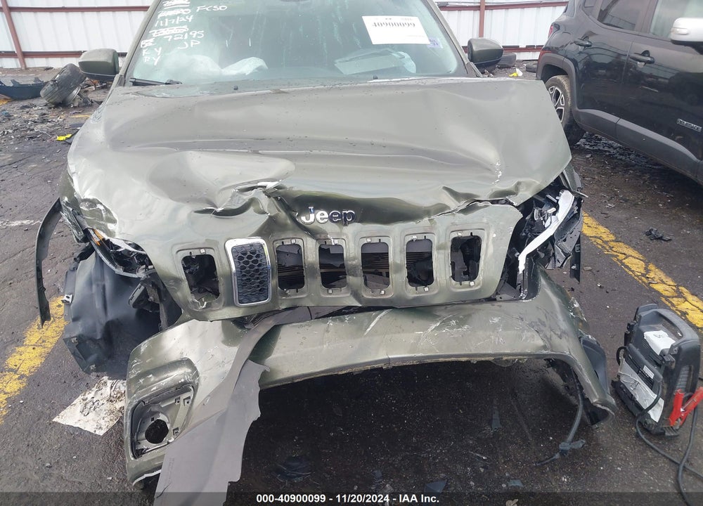 2019 JEEP CHEROKEE LATITUDE FWD VIN: 1C4PJLCBXKD357708