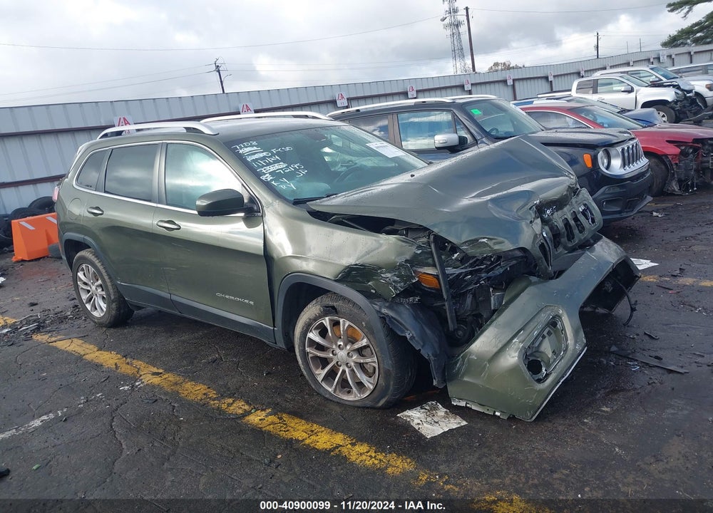 2019 JEEP CHEROKEE LATITUDE FWD VIN: 1C4PJLCBXKD357708