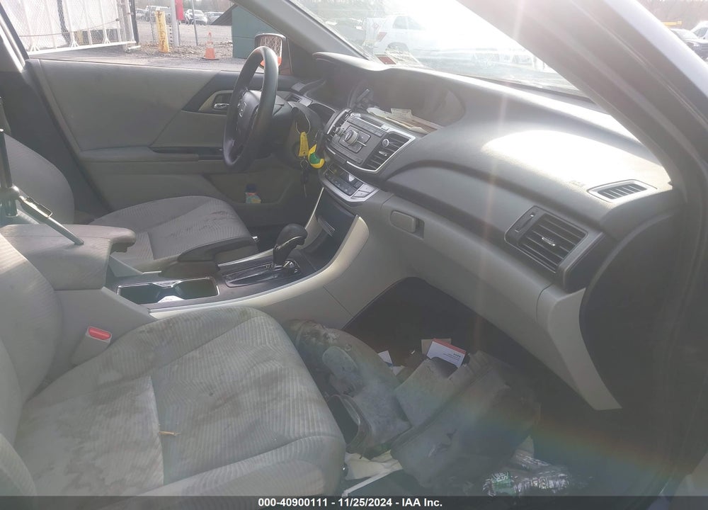 2015 HONDA ACCORD LX VIN: 1HGCR2F39FA211086