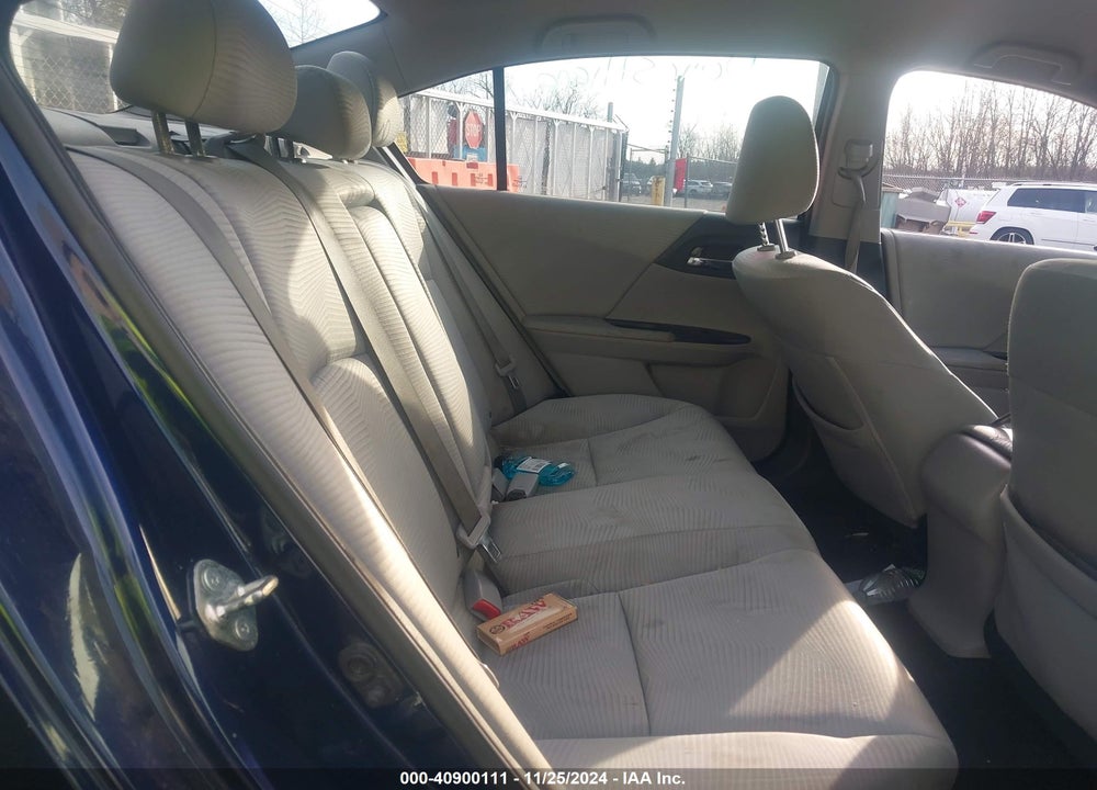 2015 HONDA ACCORD LX VIN: 1HGCR2F39FA211086